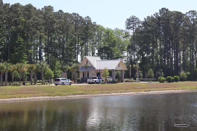 Building Photo - 2504 Rowyn St