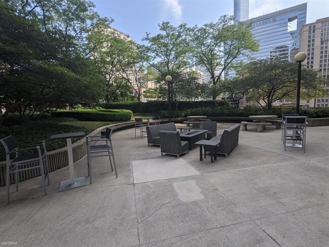 Building Photo - 2 br, 2 bath Condo - 10 E Ontario St APT 4906