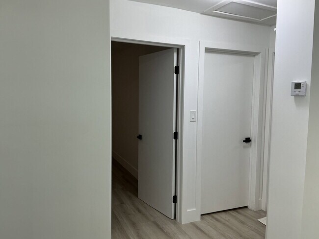 Building Photo - 2605 Ave F