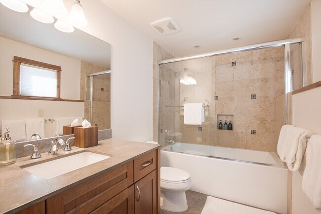 Building Photo - 300 Mahoney Dr
