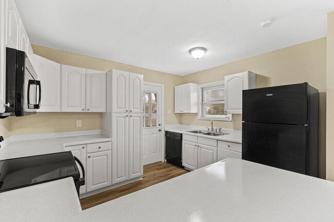 Building Photo - 3938 S Walters St