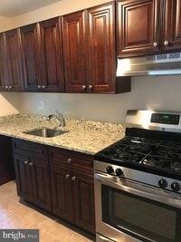 Building Photo - 7127 Donnell Pl