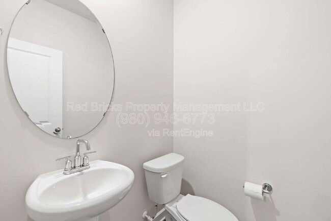 Building Photo - 1225 Colgher St