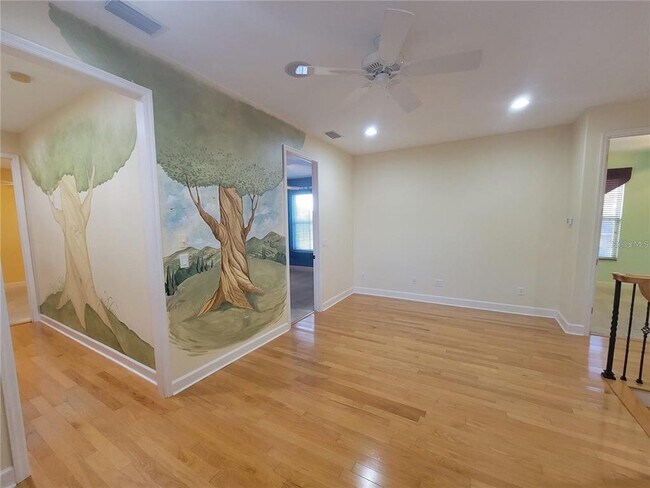 Building Photo - 10209 Thurston Groves Blvd