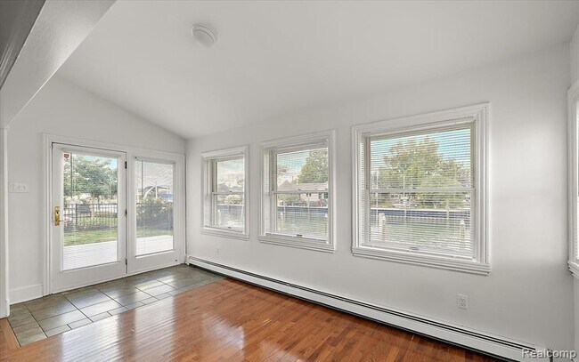 Building Photo - 37697 Mast Ct
