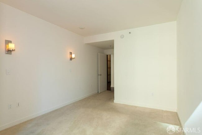 Building Photo - 318 Spear St