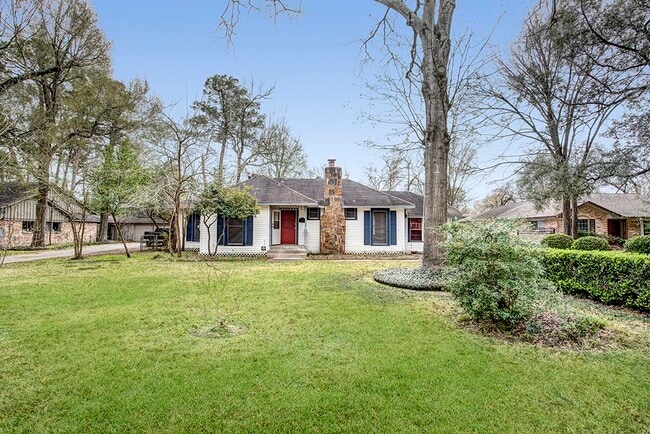 Building Photo - 505 Del Norte St