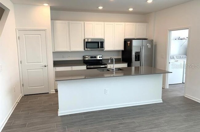 Building Photo - 10696 Words Dr