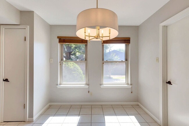 Building Photo - 5309 Beckett Cir