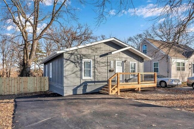 Building Photo - Fantastic 3bd/1.5ba home! Let yourself in!