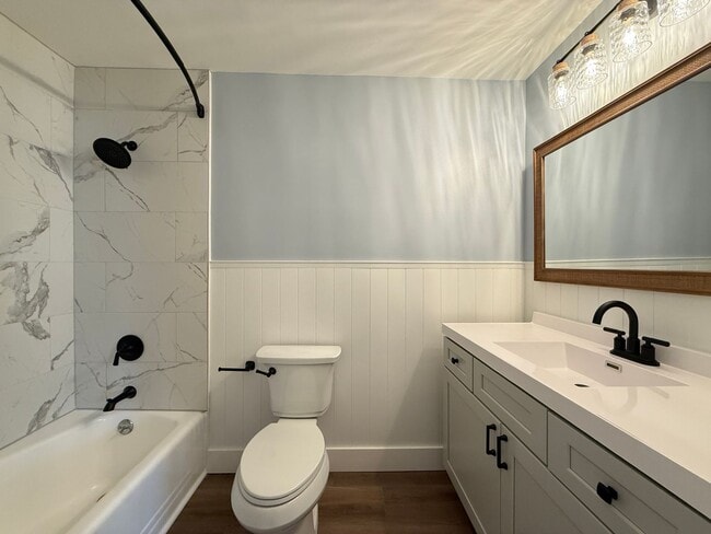 Building Photo - 2323 Frederick Dr