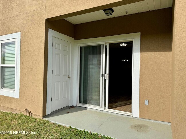 Building Photo - 6916 Ortega Woods Dr