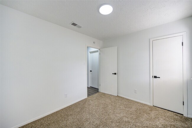 Building Photo - 12127 Palmton St