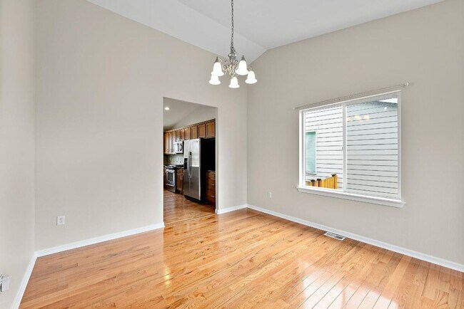 Building Photo - Bright & Spacious 4 Bedroom Home in Yelm f...