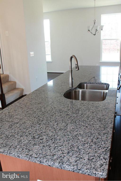 Building Photo - 109 Sequoia Dr