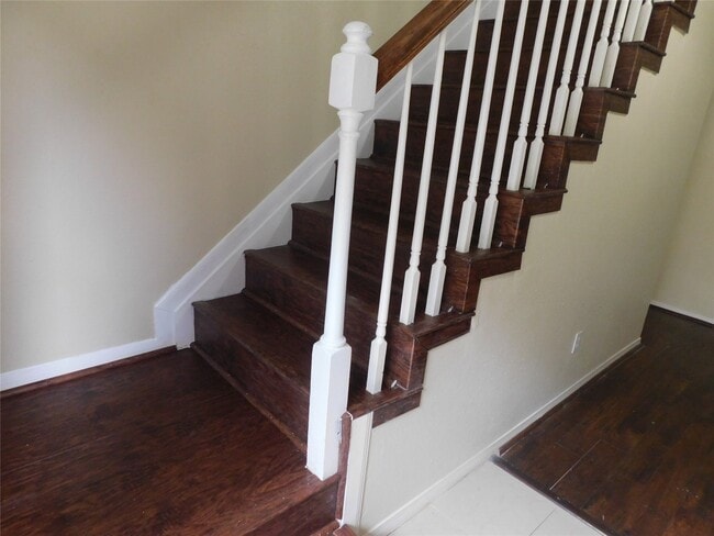 Building Photo - 3303 Rimrock Dr