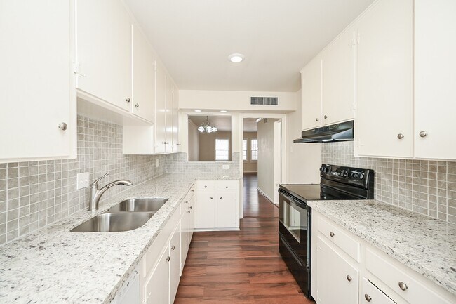 Building Photo - 5230 Arboles Dr