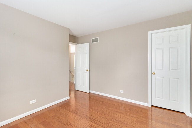 Building Photo - 3417 Ohara Terrace