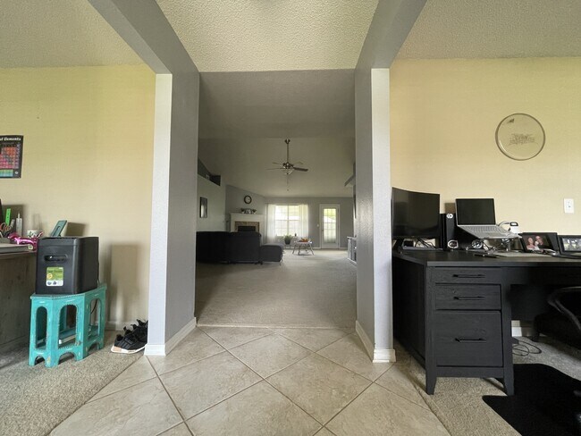 Building Photo - 7025 Boo Ln