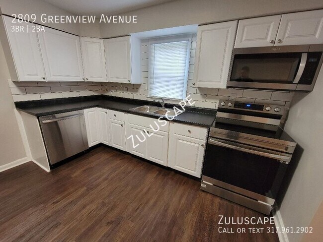 Building Photo - Gorgeous, completely remodeled 3 bed/1.5 b...