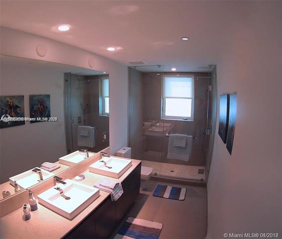 Building Photo - 1080 Brickell Ave