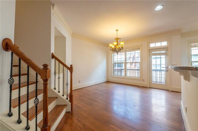 Building Photo - 2771 Durham Dr NE