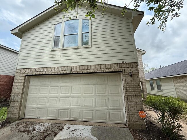 Building Photo - 946 Blanchard Hill Ln