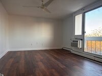 Building Photo - 12 Inman St