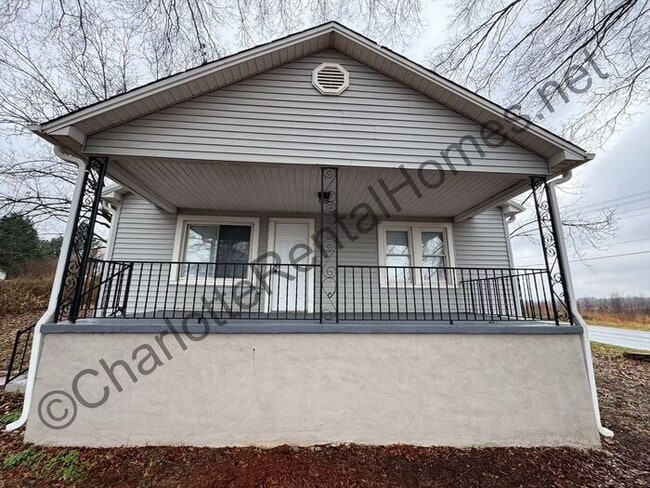 Building Photo - 2071 Startown Rd