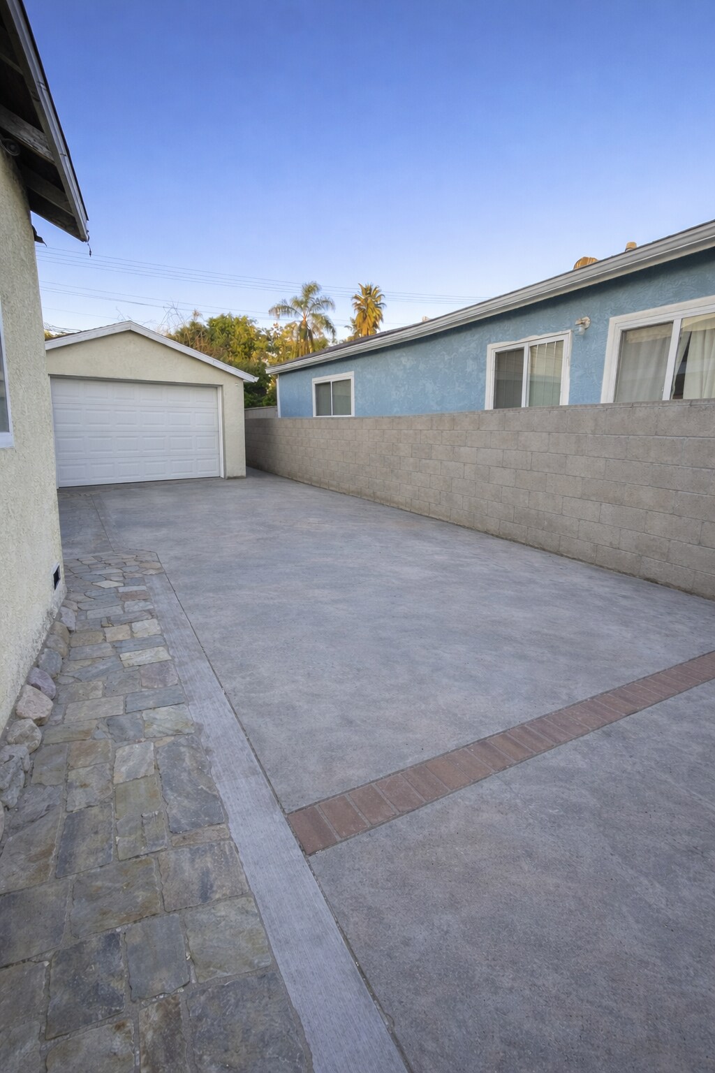 Building Photo - 4119 W 164th St