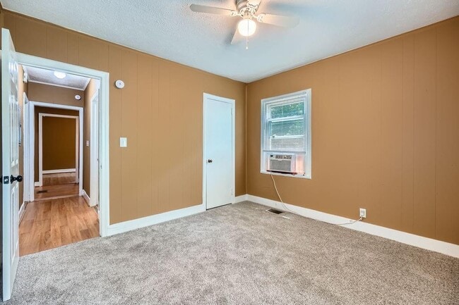 Building Photo - 1744 S Olympian Way SW