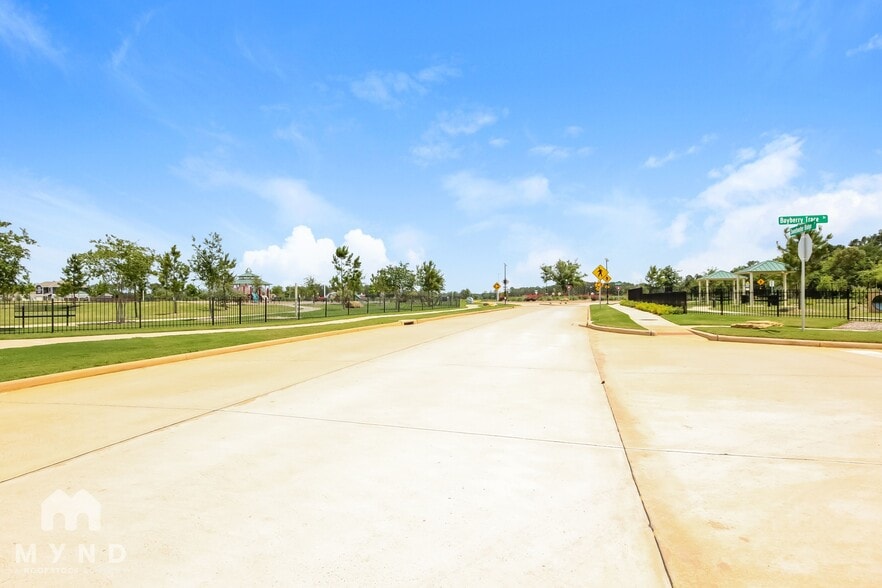Building Photo - 15514 Caramel Spgs Dr