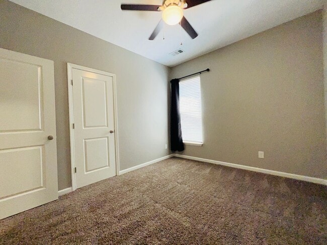 Building Photo - Walking Distance to Station Camp Schools