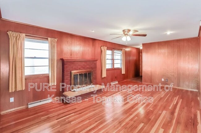 Building Photo - 3445 SE 45th St