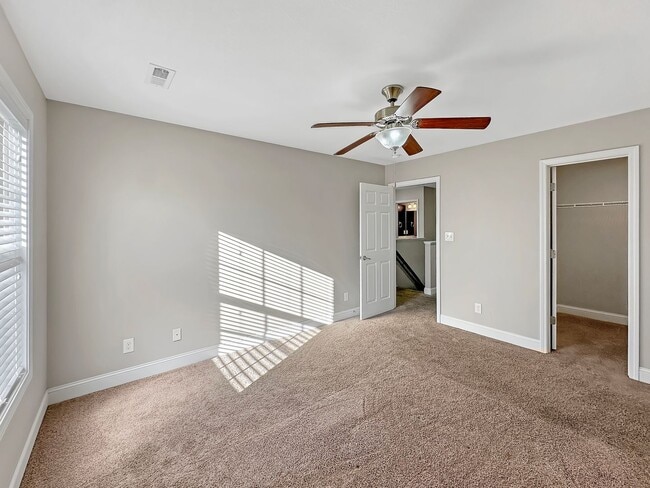 Building Photo - Perfect Location! Beautiful 3 bedroom home for rent!