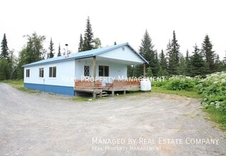 Building Photo - 16882 Deerfield St