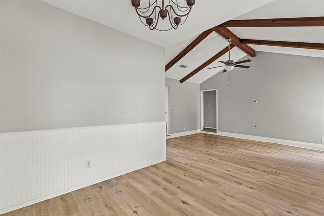 Building Photo - 618 Buckskin Dr