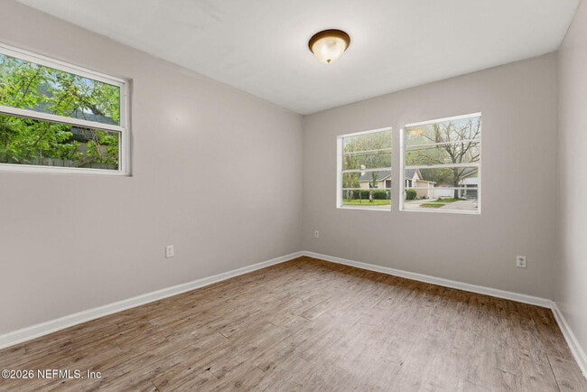 Building Photo - 744 Mackinaw St