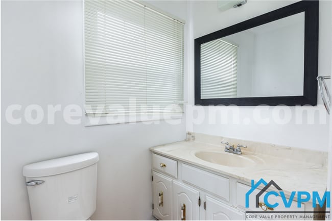 Building Photo - 12110 Tulip Grove Dr