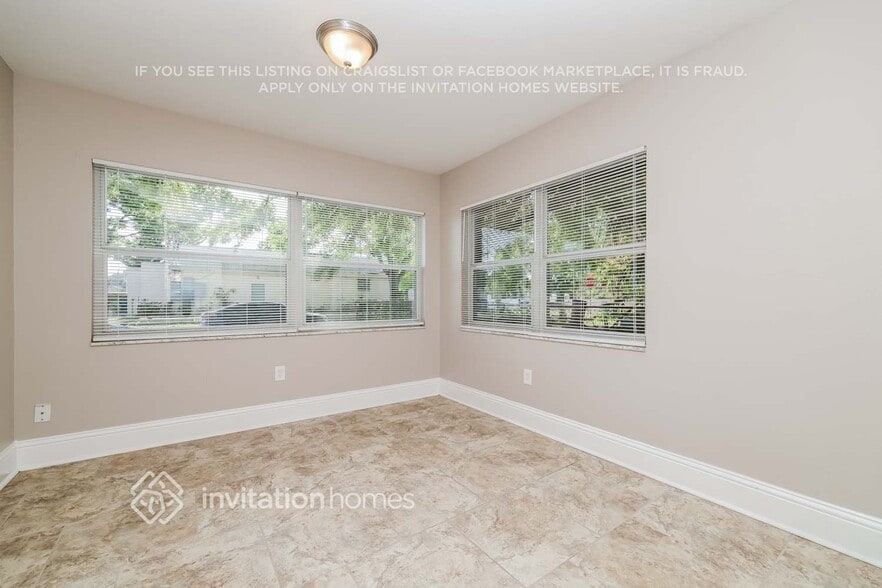 Building Photo - 3704 N Clearfield Ave