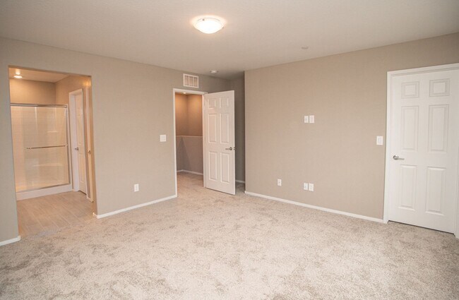 Building Photo - COMING SOON Gorgeous Townhome 3/2 in Santa Rosa Community in Summerlin!