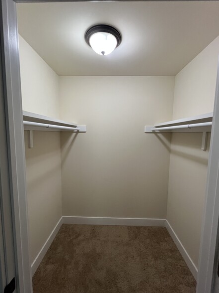 Primary Bedroom Walk-in Closet - 620 Manatawny St