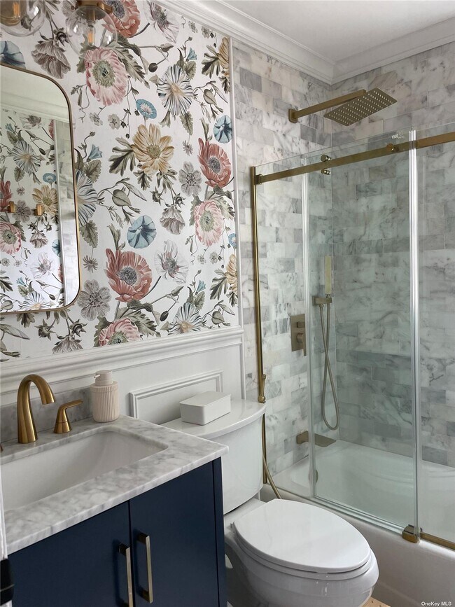 Building Photo - 255 Maple Ct