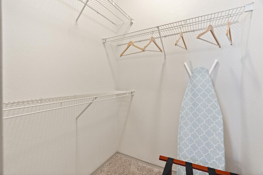 Building Photo - 12100 Metric Blvd