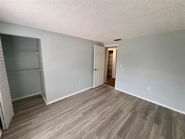 Building Photo - 408 57th Ave Dr E