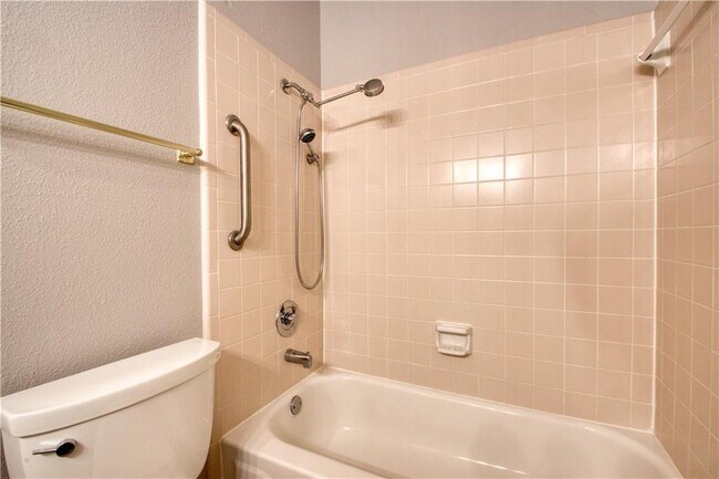 Building Photo - 306 Marigold Ln