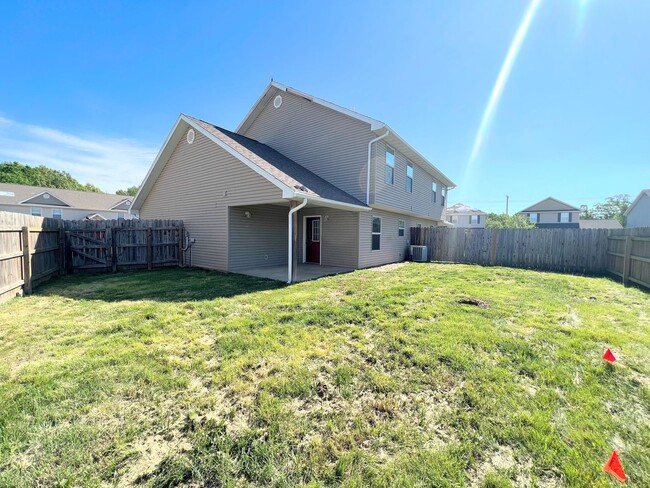 Building Photo - 16075 Holy Cross Ln