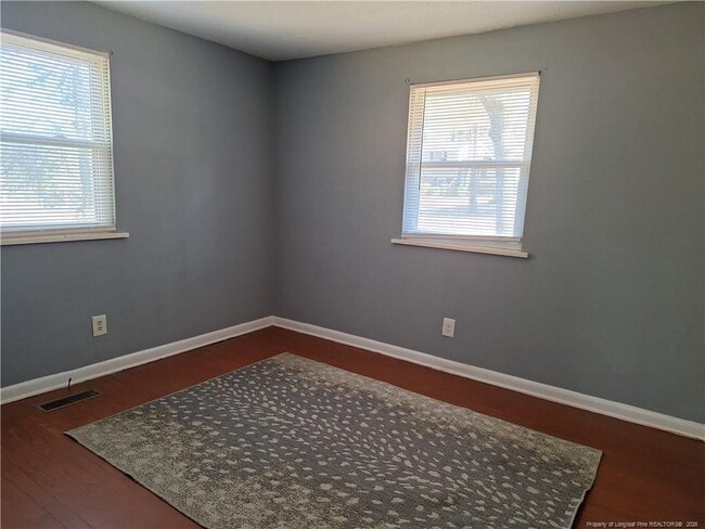 Building Photo - 2525 Vestal Ave