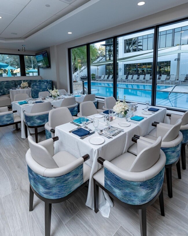 Building Photo - 7455 Glendevon Ln