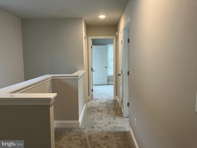 Building Photo - 5810 Clam Cove